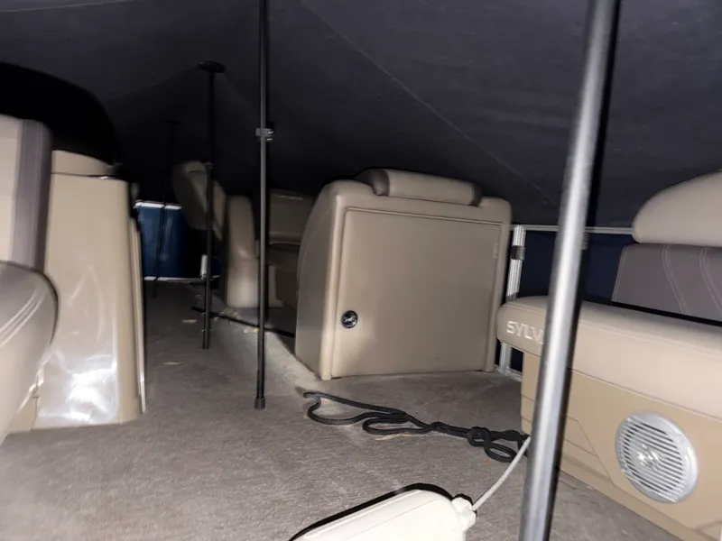 Slide: The Image of Sylvan MIRAGE 8522 PF 2022 - 15