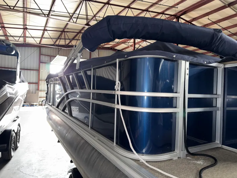 Slide: The Image of Sylvan MIRAGE 8522 PF 2022 - 5