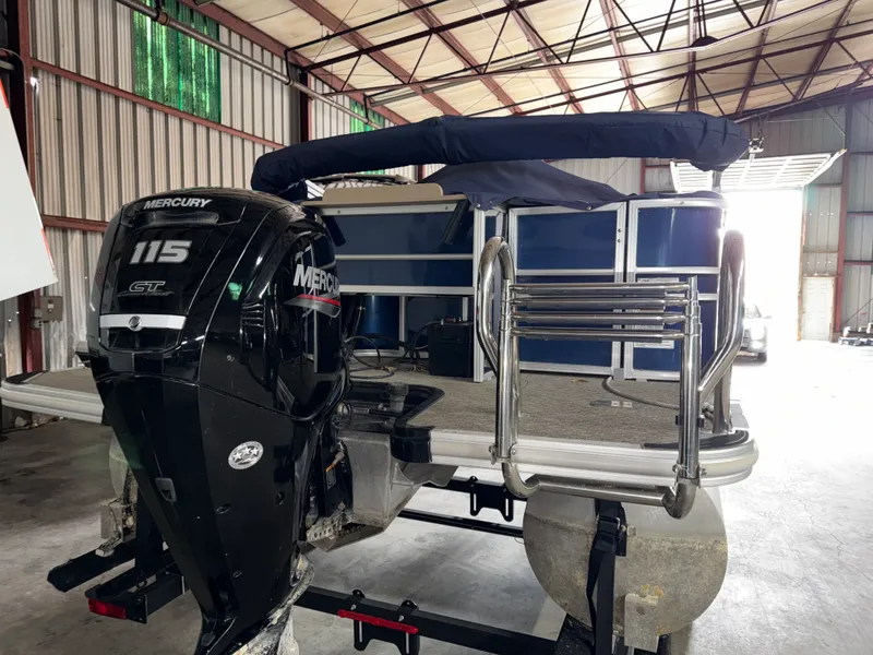 Slide: The Image of Sylvan MIRAGE 8522 PF 2022 - 9