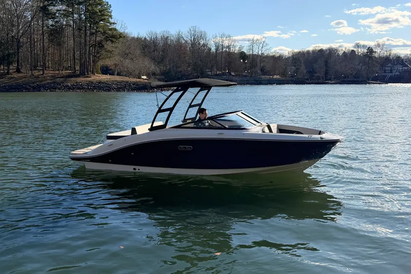 Slide: The Image of Sea Ray SPX 210 2026 - 4