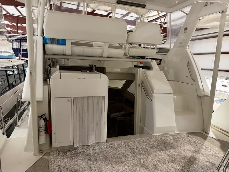 Slide: The Image of Carver Yachts 356 AFT 2001 - 7