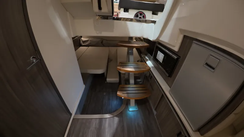 Slide: The Image of Sea Ray Sundancer 320 Outboard 2026 - 25