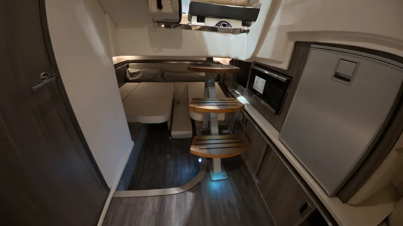 Slide: The Image of Sea Ray Sundancer 320 Outboard 2026 - 26