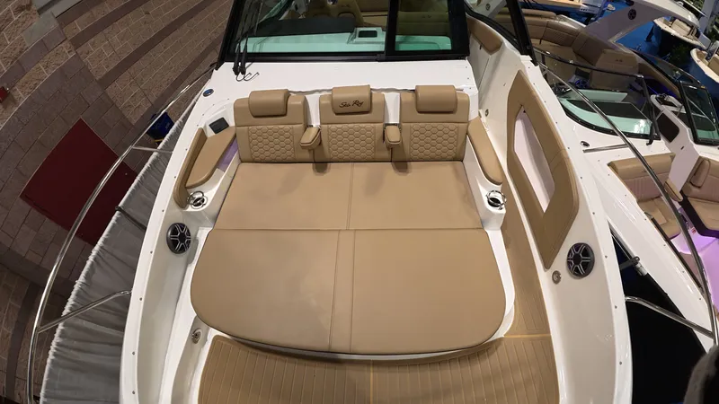 Slide: The Image of Sea Ray Sundancer 320 Outboard 2026 - 34