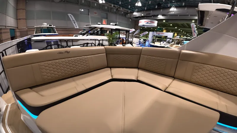Slide: The Image of Sea Ray Sundancer 320 Outboard 2026 - 7