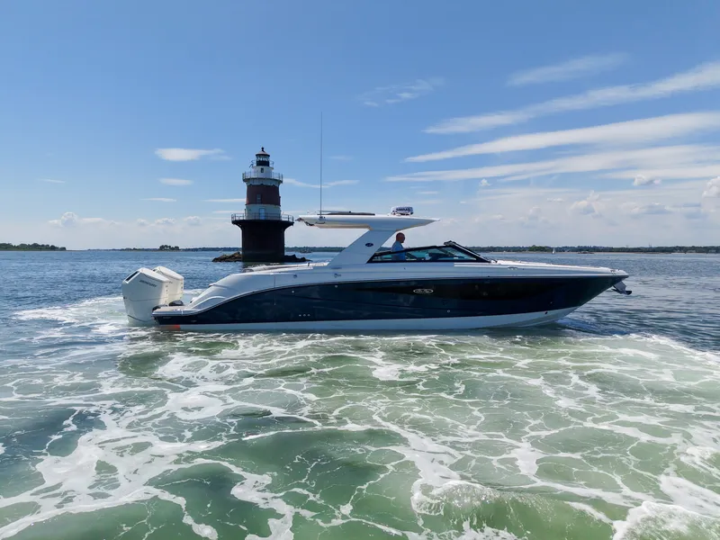 The Image of Sea Ray SLX 400 Outboard 2026 - 0