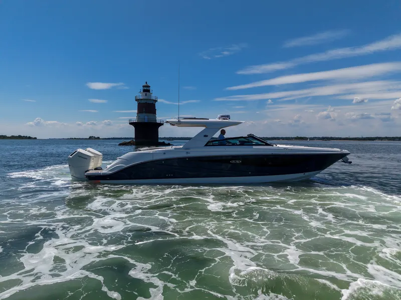 The Image of Sea Ray SLX 400 Outboard 2026 - 0