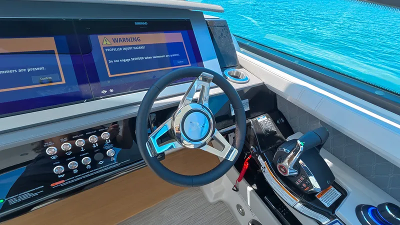 Slide: The Image of Sea Ray SLX 400 Outboard 2026 - 58