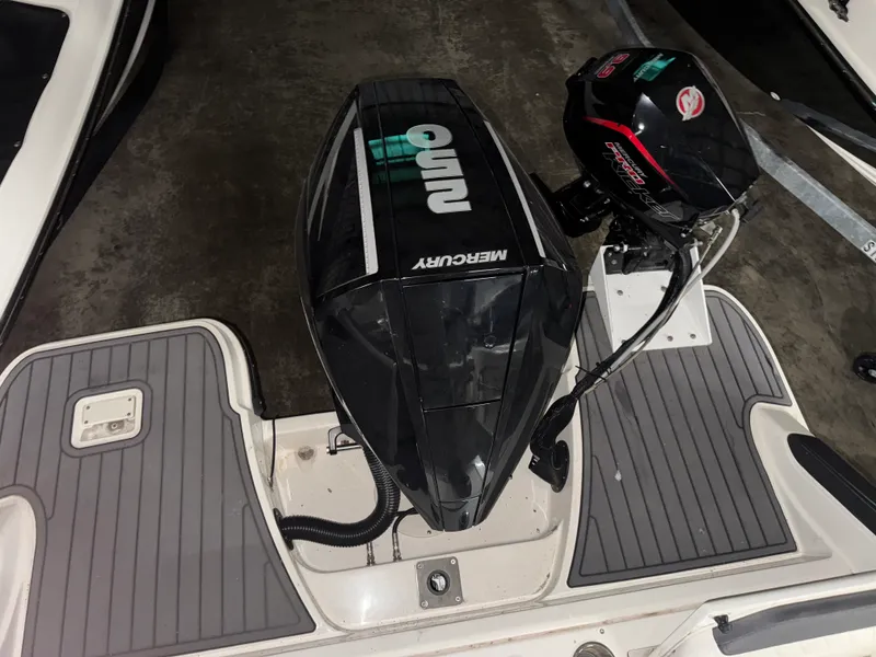 Slide: The Image of Bayliner CC 22 TROPHY 2023 - 2