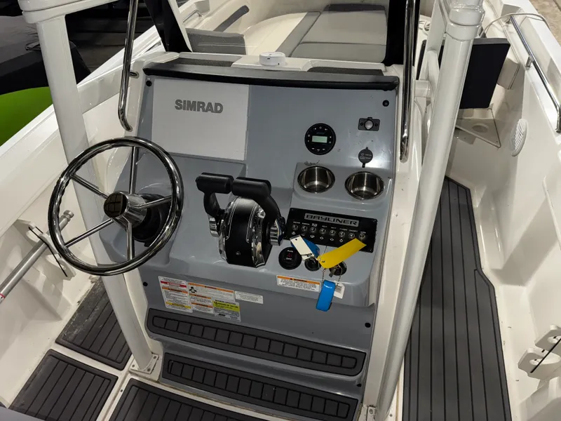 Slide: The Image of Bayliner CC 22 TROPHY 2023 - 5