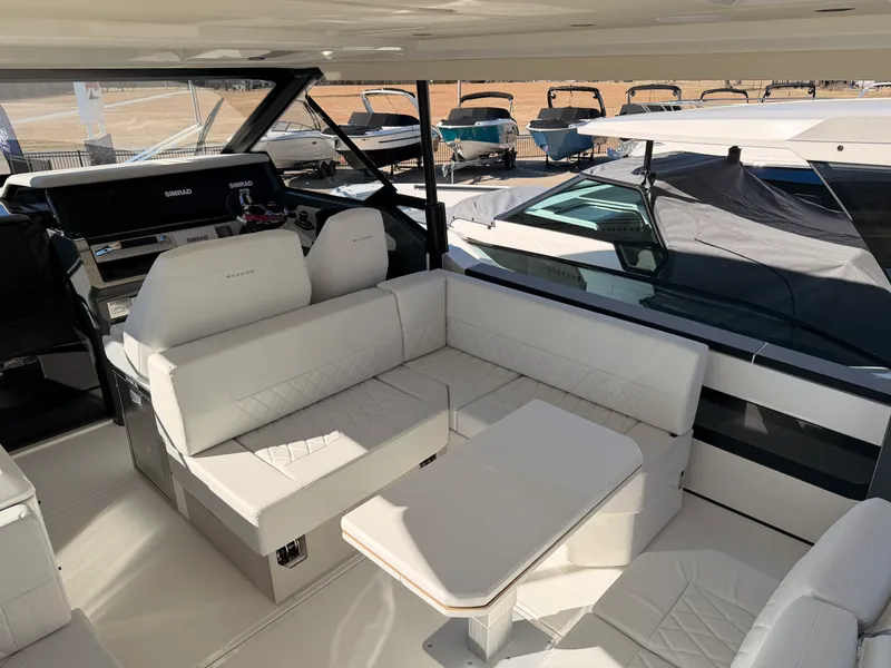 Slide: The Image of Saxdor 400 GTO 2026 - 17