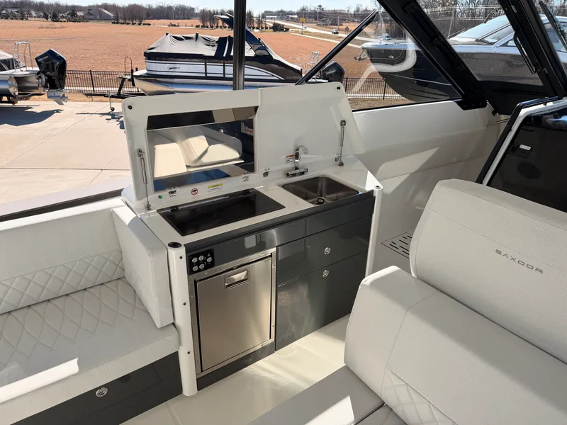 Slide: The Image of Saxdor 400 GTO 2026 - 19