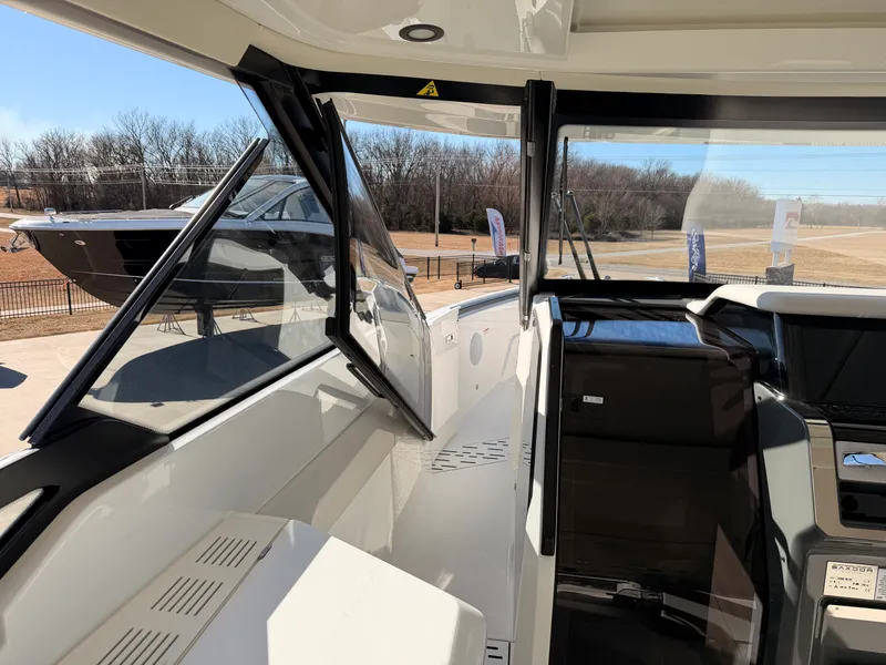 Slide: The Image of Saxdor 400 GTO 2026 - 24