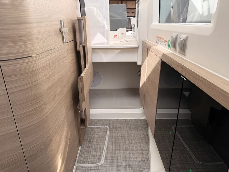 Slide: The Image of Saxdor 400 GTO 2026 - 32