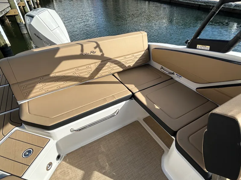 Slide: The Image of Sea Ray SPX 210 Outboard 2026 - 12