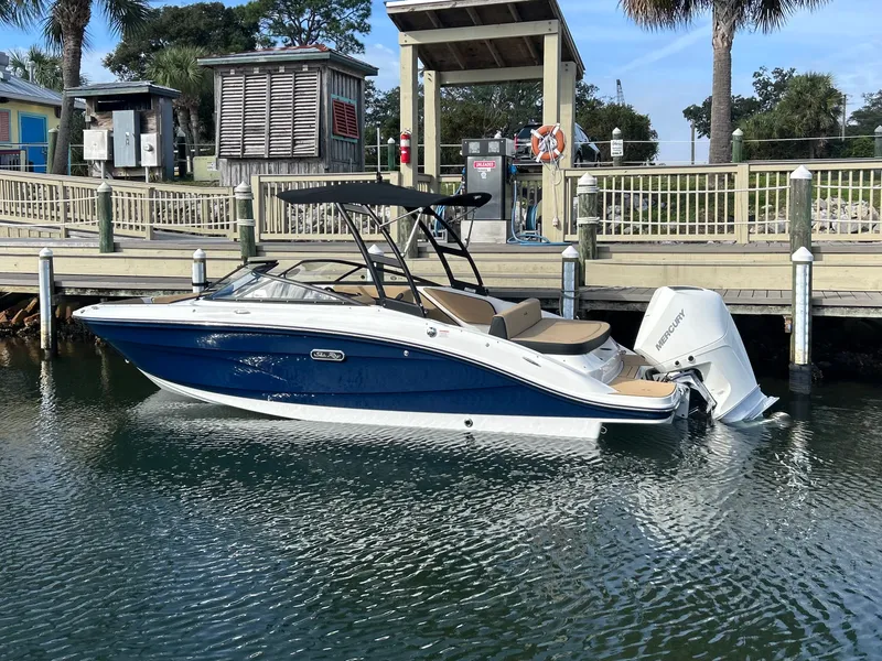 Slide: The Image of Sea Ray SPX 210 Outboard 2026 - 2