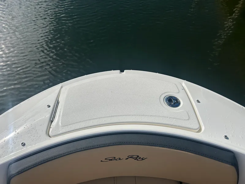 Slide: The Image of Sea Ray SPX 210 Outboard 2026 - 25
