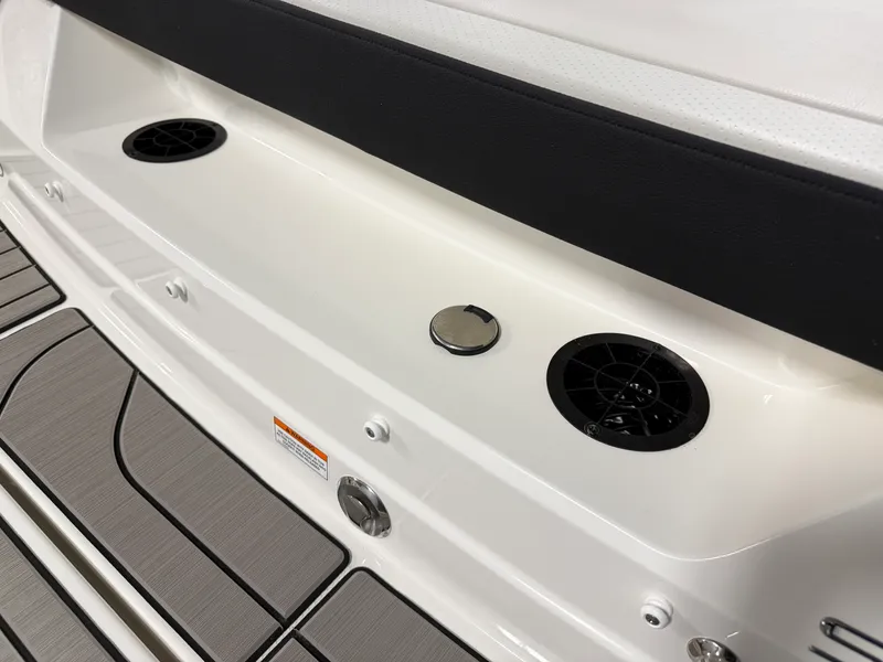 Slide: The Image of Sea Ray SPX 210 2026 - 66