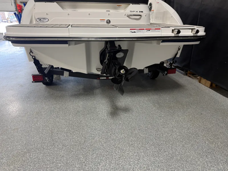 Slide: The Image of Sea Ray SPX 210 2026 - 77