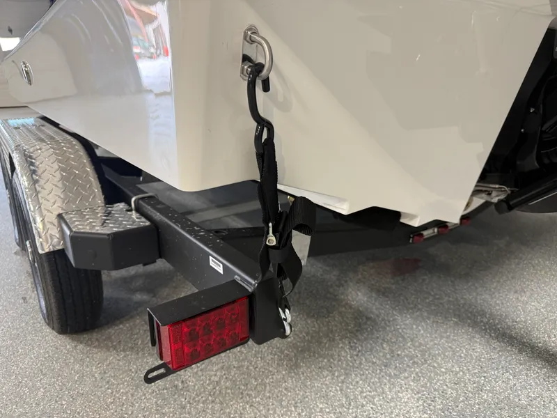 Slide: The Image of Sea Ray SPX 210 2026 - 78