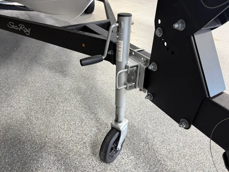 Slide: The Image of Sea Ray SPX 210 2026 - 84