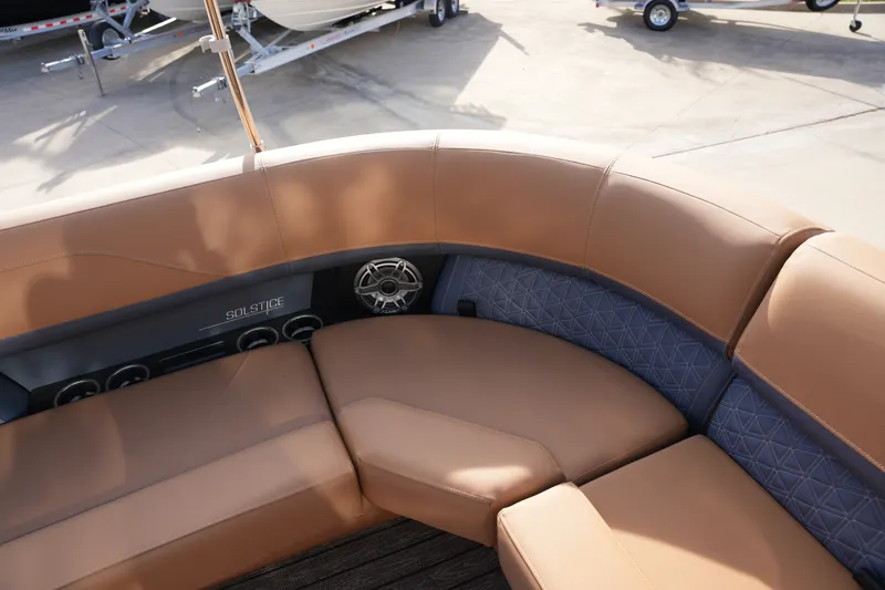 Slide: The Image of Harris 250SOL DC 2026 - 10