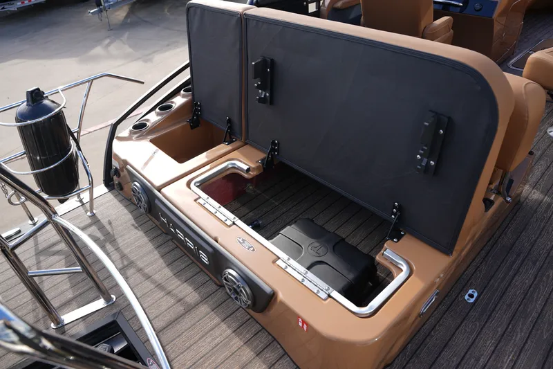 Slide: The Image of Harris 250SOL DC 2026 - 35