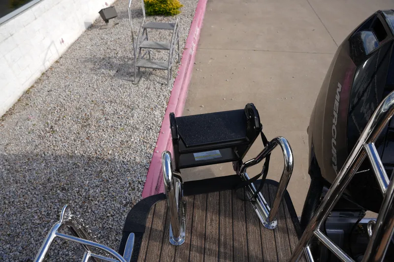 Slide: The Image of Harris 250SOL DC 2026 - 39