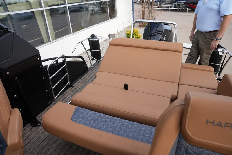 Slide: The Image of Harris 250SOL DC 2026 - 42