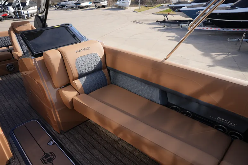 Slide: The Image of Harris 250SOL DC 2026 - 9