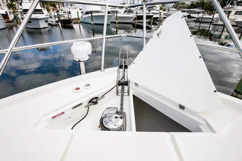 Slide: The Image of Galeon 470 SKY 2024 - 31