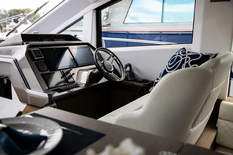 Slide: The Image of Galeon 470 SKY 2024 - 62