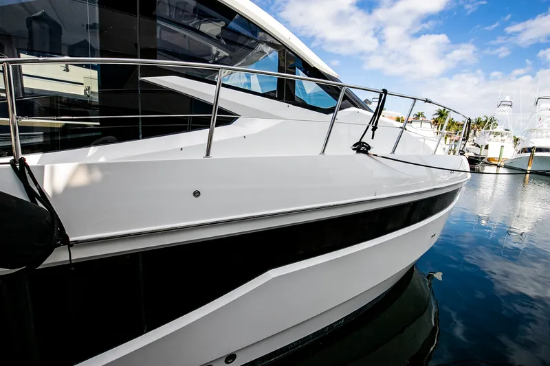 Slide: The Image of Galeon 470 SKY 2024 - 7