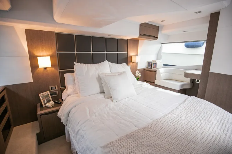 Slide: The Image of Galeon 470 SKY 2024 - 75