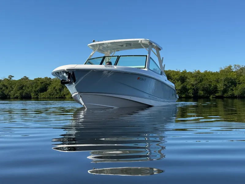 Slide: The Image of Boston Whaler 280 VANTAGE 2023 - 3