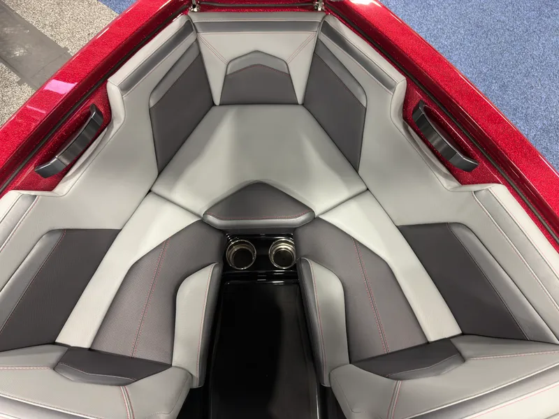 Slide: The Image of Mastercraft ProStar 2026 - 17