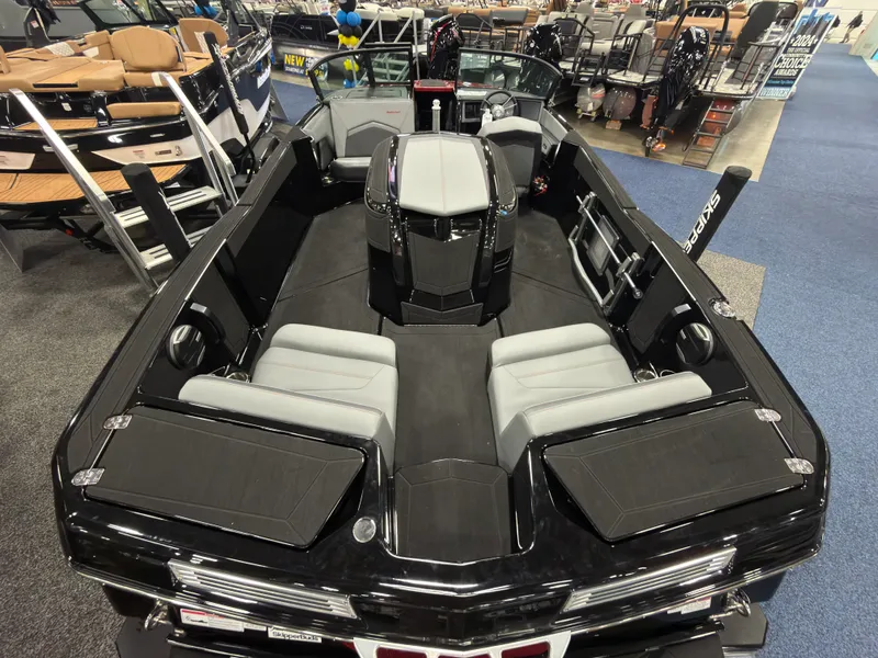 Slide: The Image of Mastercraft ProStar 2026 - 6
