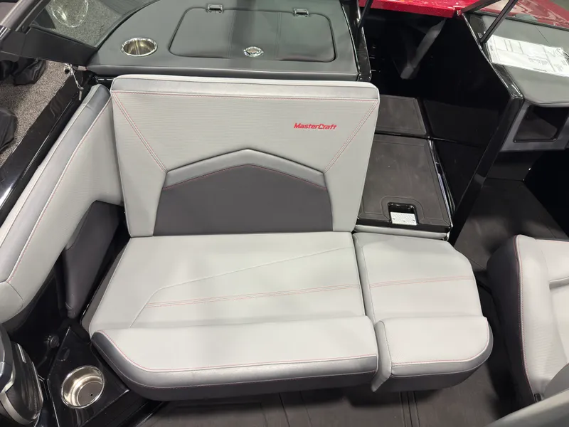 Slide: The Image of Mastercraft ProStar 2026 - 13