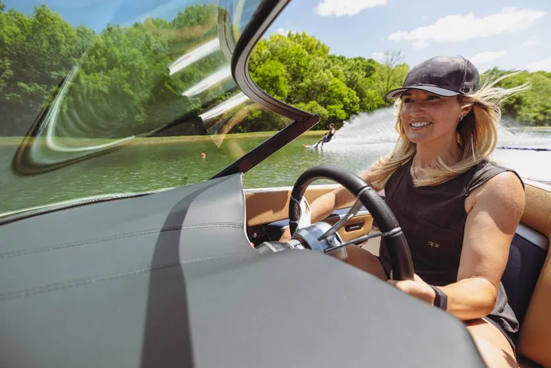 Slide: The Image of Mastercraft ProStar 2026 - 8