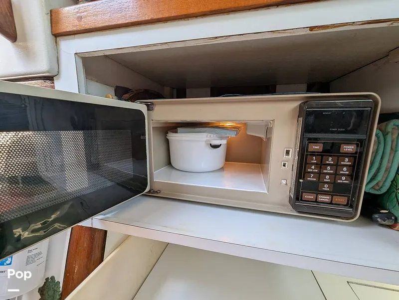 Slide: The Image of C&C 43 Landfall 1982 - 15099070