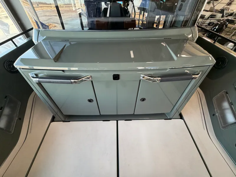 Slide: The Image of Axopar 37 CROSS CABIN BRABUS 2024 - 21