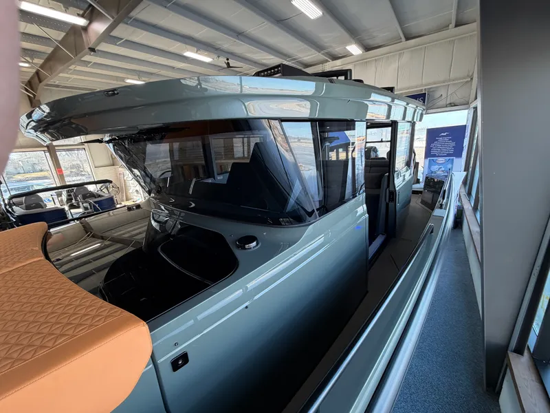 Slide: The Image of Axopar 37 CROSS CABIN BRABUS 2024 - 54