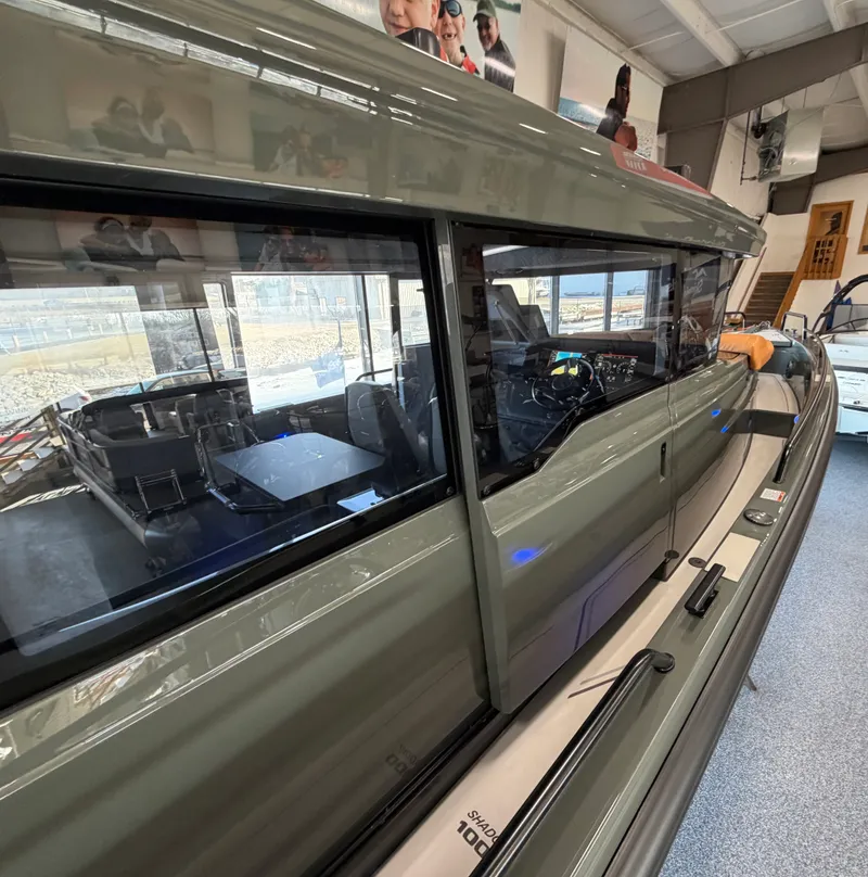 Slide: The Image of Axopar 37 CROSS CABIN BRABUS 2024 - 59