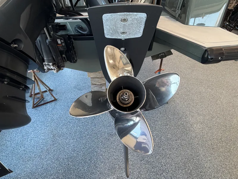 Slide: The Image of Axopar 37 CROSS CABIN BRABUS 2024 - 77