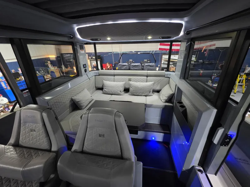 Slide: The Image of Axopar BRABUS 2024 - 18