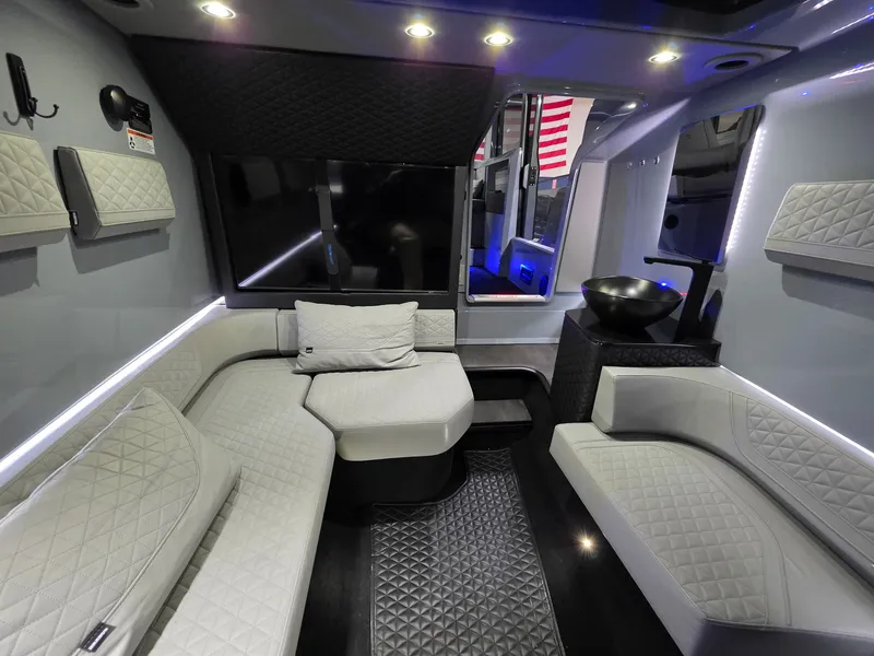 Slide: The Image of Axopar BRABUS 2024 - 23