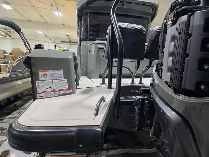 Slide: The Image of Axopar BRABUS 2024 - 41