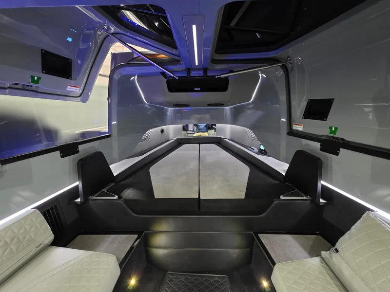 Slide: The Image of Axopar BRABUS 2024 - 9