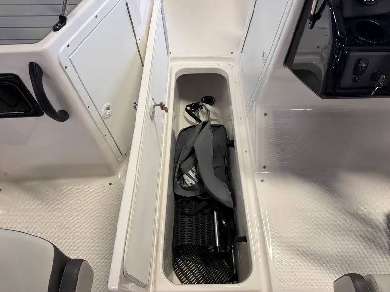 Slide: The Image of Yamaha SX190 2026 - 33