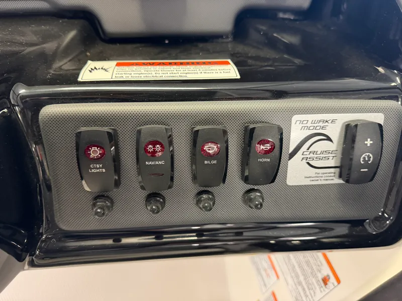 Slide: The Image of Yamaha SX190 2026 - 18